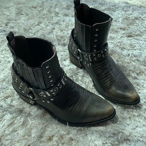 Coconuts by Matisse El Camino Boots💖